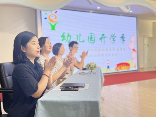 初心如磐育幼苗 立德樹人擔使命——濟南市歷下區幼兒園黨代表志愿服務隊教育咨詢顯擔當